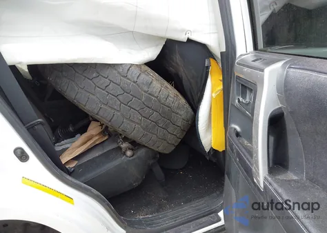 2017 Toyota 4Runner Sr5 z USA, uszkodzony, nr VIN JTEBU5JRXH5430362